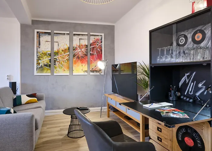 Apartamento Magnifique*t4*centre Ville*wifi*billard*netflix* Limoux